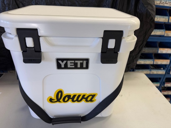 Iowa Hawkeyes Yeti Roadie Cooler