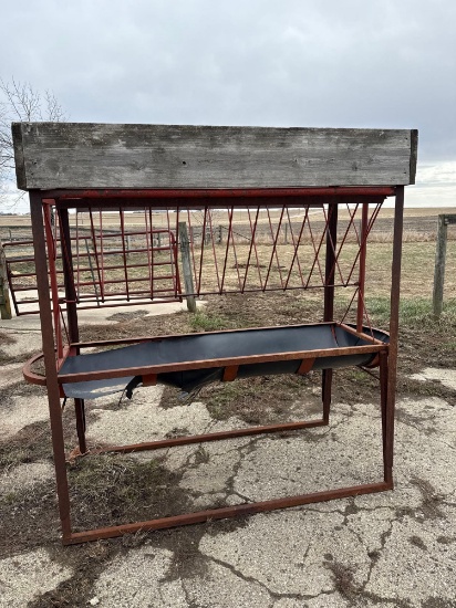 Horse Hay Feeder