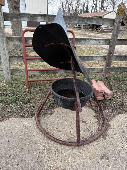 Livestock Feeder and 4' Gate