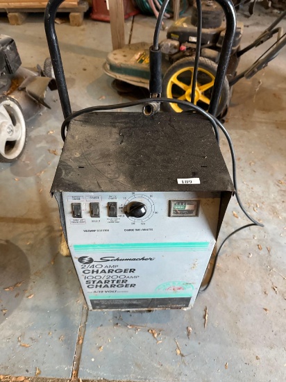 Shumacher Charger