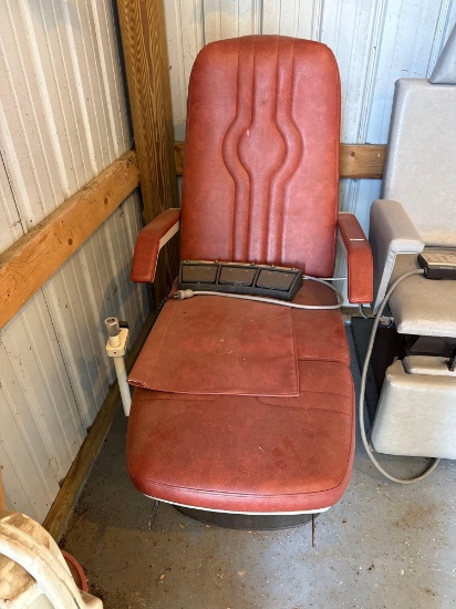 Midmark 417 Podiatry Chair
