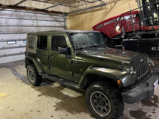 2007 Jeep Wrangler Sahara, Automatic, 4 door, 4WD, New battery, Soft Top -Runs well!