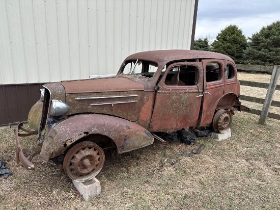 Vintage 1940's Chevrolet Car, 8 Window, Suicide Doors, Motor