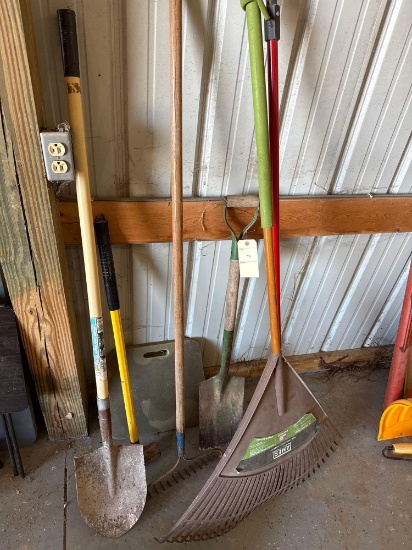 Assortment of Lawn & Garden Tools