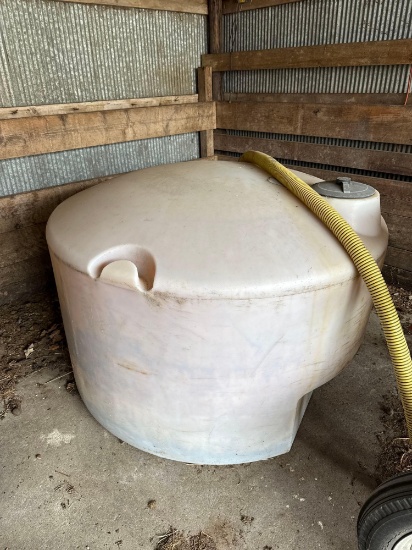 Ace Roto-Mold 450 Gal Poly Water Tank w/Hose