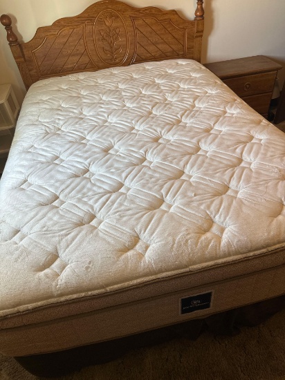 Queen bed set