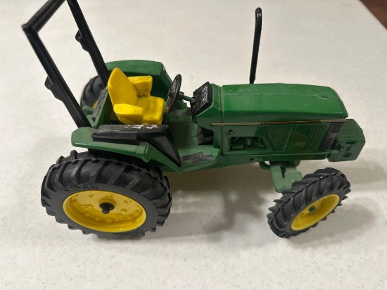 JD Toy Tractor