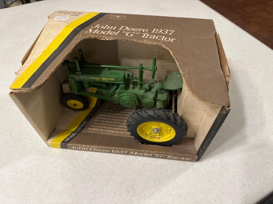 JD Model G toy Tractor
