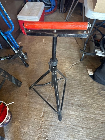 Roller stand