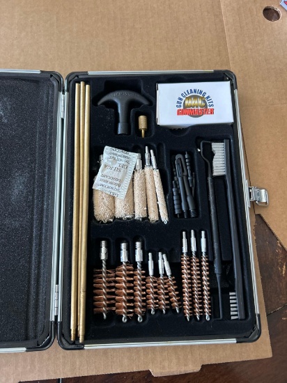 GunMaster gun cleaning kit