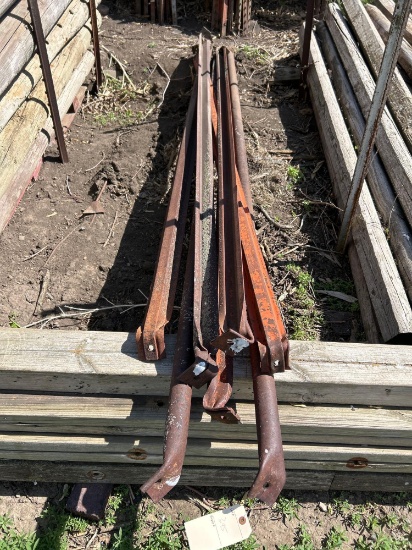 Assorted fence braces