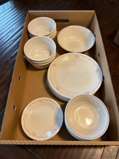 Corelle dish set, bowls, plates big and small