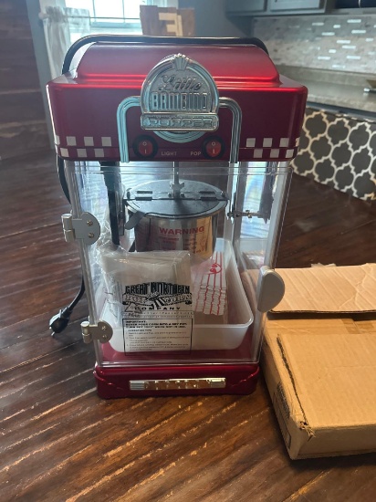 Little Bambino popcorn popper