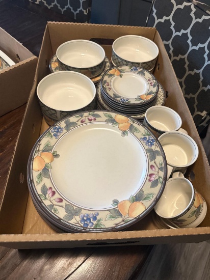 Mikasa Intagliio 12 place setting dish set