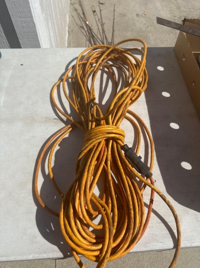 100' extension cord