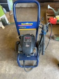 Duracraft 2200 PSI gas powered power washer, works nice