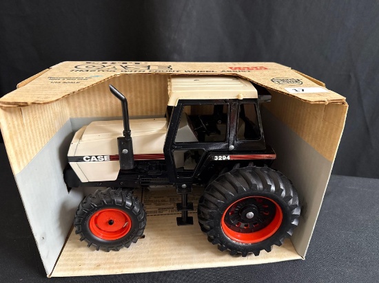 Ertl 1/16th Scale Case 3294 FWA Tractor in Box