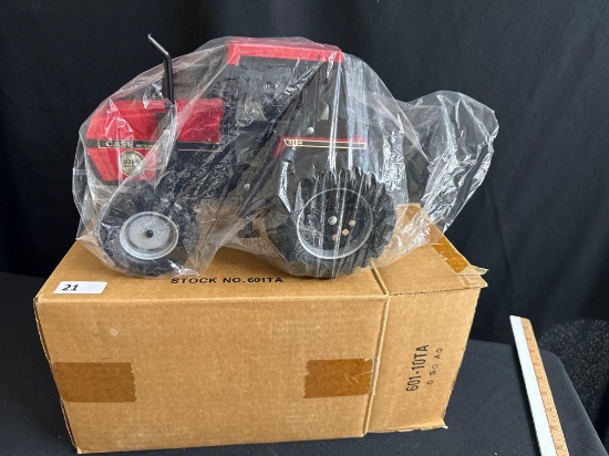 Ertl 1/16th Scale JI Case 3294 FWA Collector Series Tractor in Box