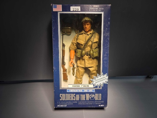 Soldiers of the World Vietnam War Point Man Action Figure NIB