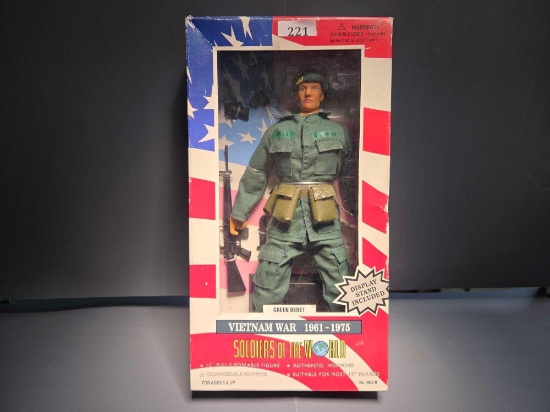 Soldiers of the World Vietnam War Green Beret Action Figure - NIB