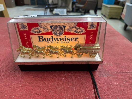 Budweiser Beer Light/Clock - 8''w x 6''t