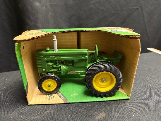 1/16th Scale Ertl John Deere Model M Tractor in Box