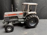 Ertl 1/16th Scale White Farm Equipment 2-135 Tractor