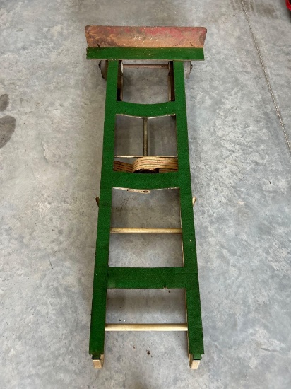 Single strap appliance cart.