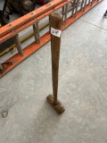 Sledge hammer