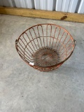 Wire egg basket
