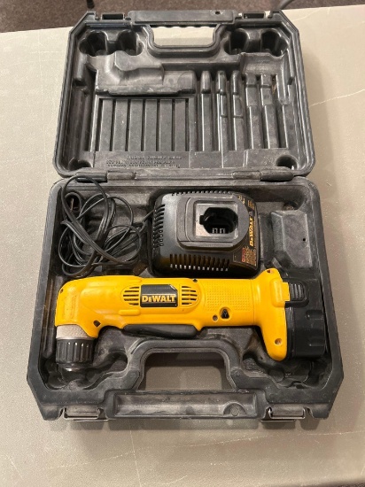 Dewalt 18v cordless right angle drill, battery, case and charger included