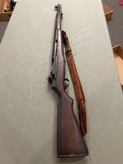 Springfield Armory US .30 M1 semi automatic rifle. No clip, this rifle appears to have seen battle,