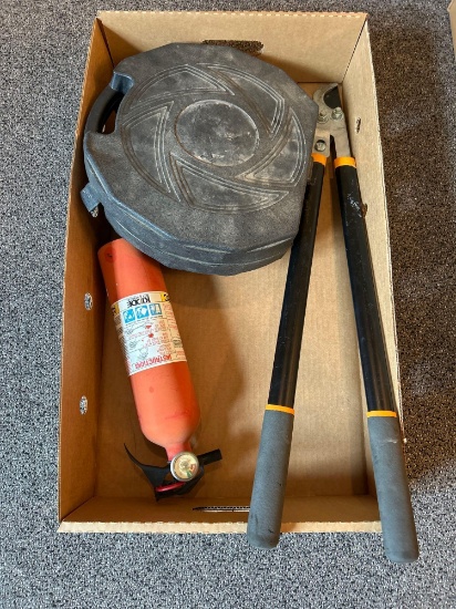 Fire extenguishes, tree pruner, car safety kit