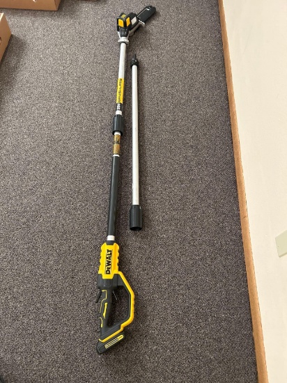 Dewalt 20V max pole saw, extensions included