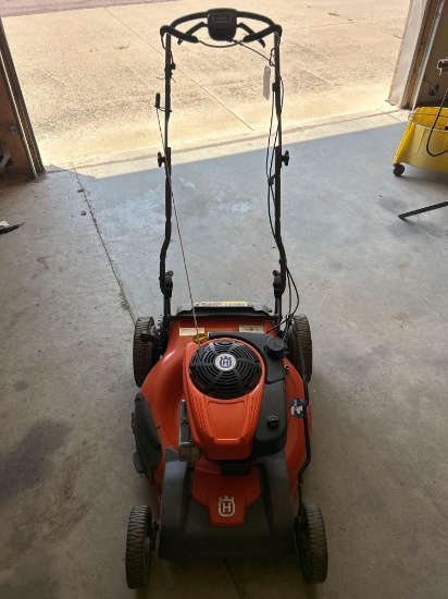 Husqvarna22" push mower, runs good