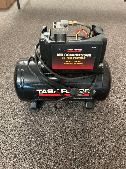 Task Force 2 gal air compressor