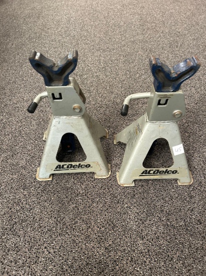 2 AC Delco 3 ton jack stands