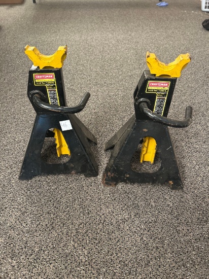 2 Craftsman 3.5 ton jack stands