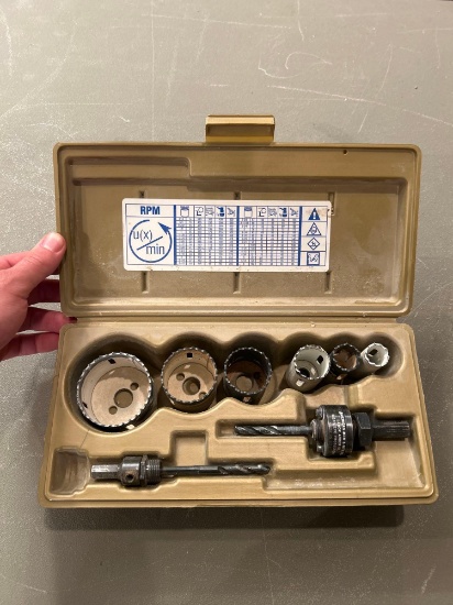 Assorted hole saw bit set