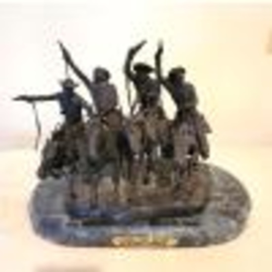 Christine Knudson Collectibles/Household Auction