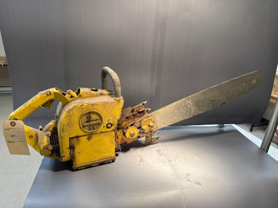 McCulloch 35 Gas Chain Saw w/20" bar