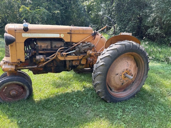 1948 Minneapolis Moline R Tractor, 10-34 Rear tires, NF, Rear Fenders, Standard Drawbar, 540 pto