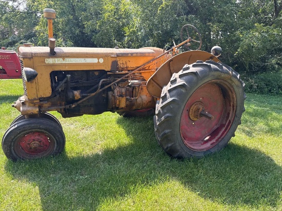 1952 Minneapolis Moline Z Tractor, NF, Rear Fenders, 12-38 Rear tires, 540 pto, Standard Drawbar
