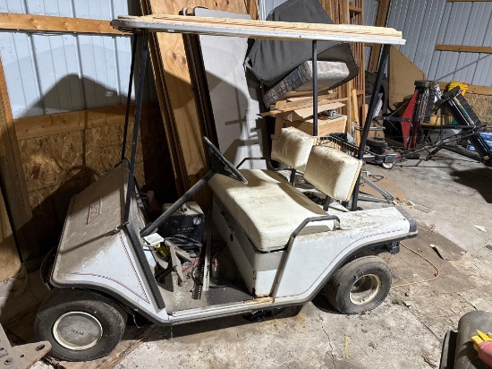 E-Z Go Electric Golf Cart w/Charger, Canopy - Non Running