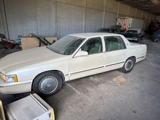 1998 Cadillac Deville D Elegance Car, 4 dr., Auto, Leather interior