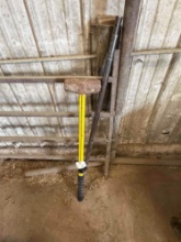 FIBERGLASS HANDLE SLEDGE HAMMER and SPUD BAR