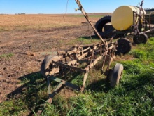 JOHN DEERE 3 BTM PULL TYPE PLOW
