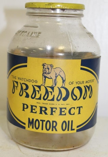 Freedom Perfect One Quart Oil Bottle War Time