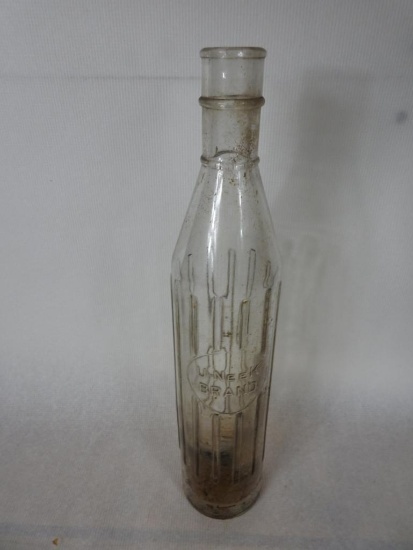 U-Neek Brand Quart Oil Bottle