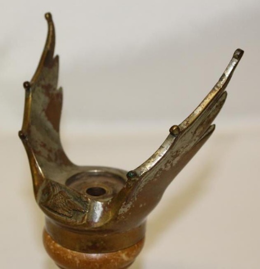 Elcar Winged Radiator Cap Moto Meter Base